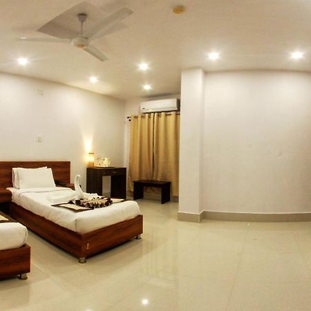 Kp Residency Mangaldai Esterno foto